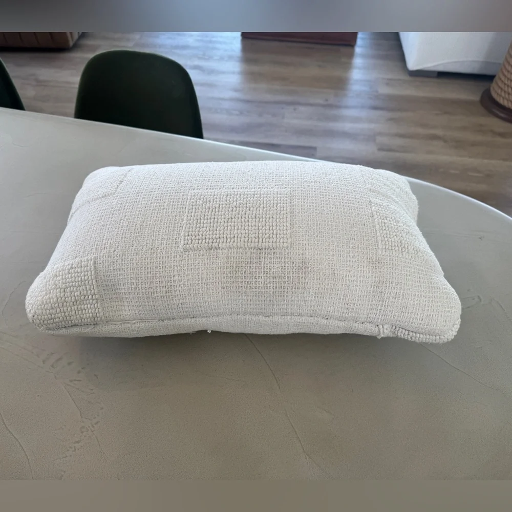 West Elm Tufted Grid Indoor/Outdoor Pillow, White, 12